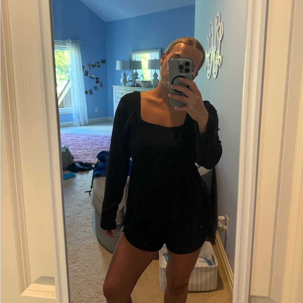 Old Navy Black Long Sleeve Top